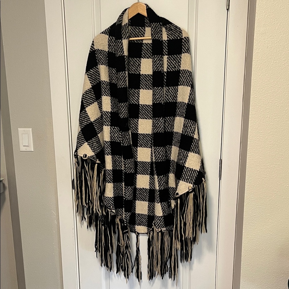 Anthropologie Maeve Big Cozy Black and Cream Plaid Fringe Shawl Wrap